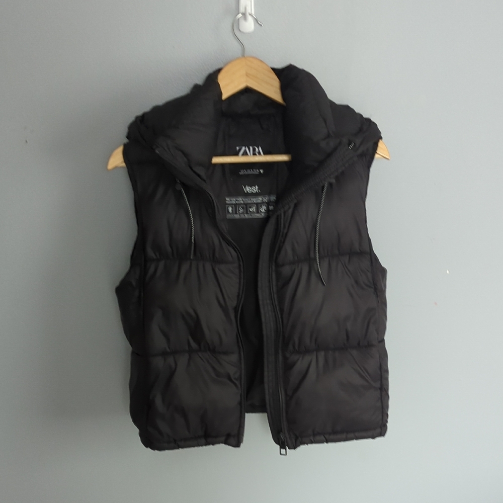 Zara Black Quilted Hooded Puffer Vest